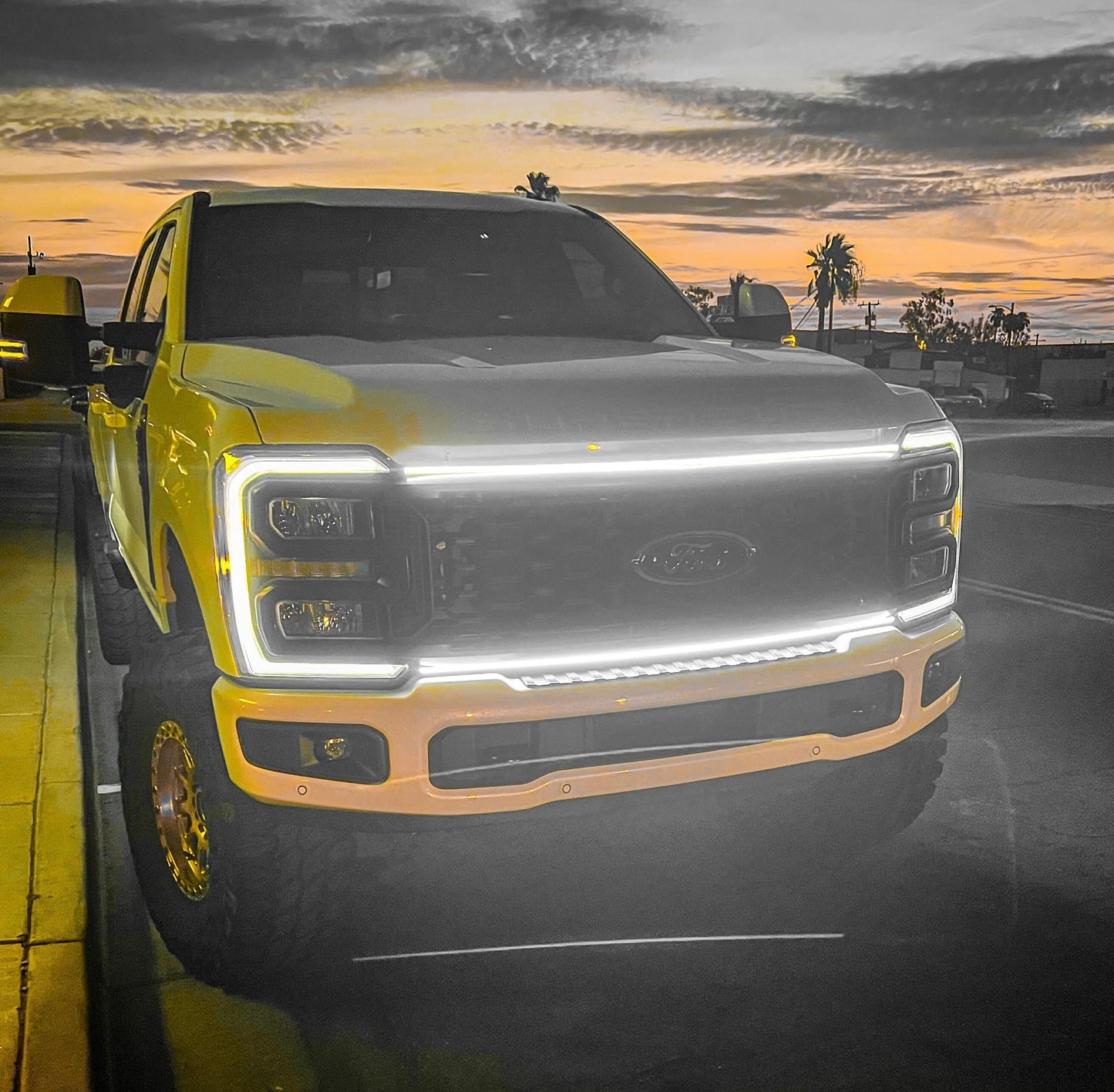 23-25 Ford F250, F350, F450 & F550 Super Duty Ghost Grille Lights Full Length