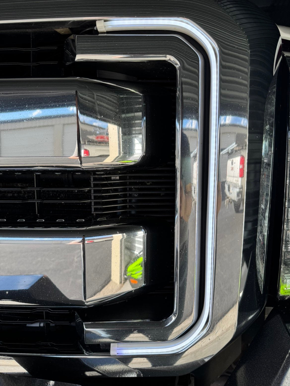 11-16 Super Duty C-Bar Grille Lights