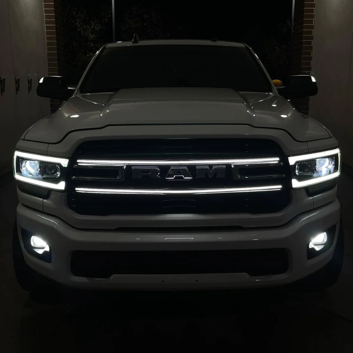 2019-2022 Ram 2500 & 3500 Laramie Grille Accent LED Lights Full Length