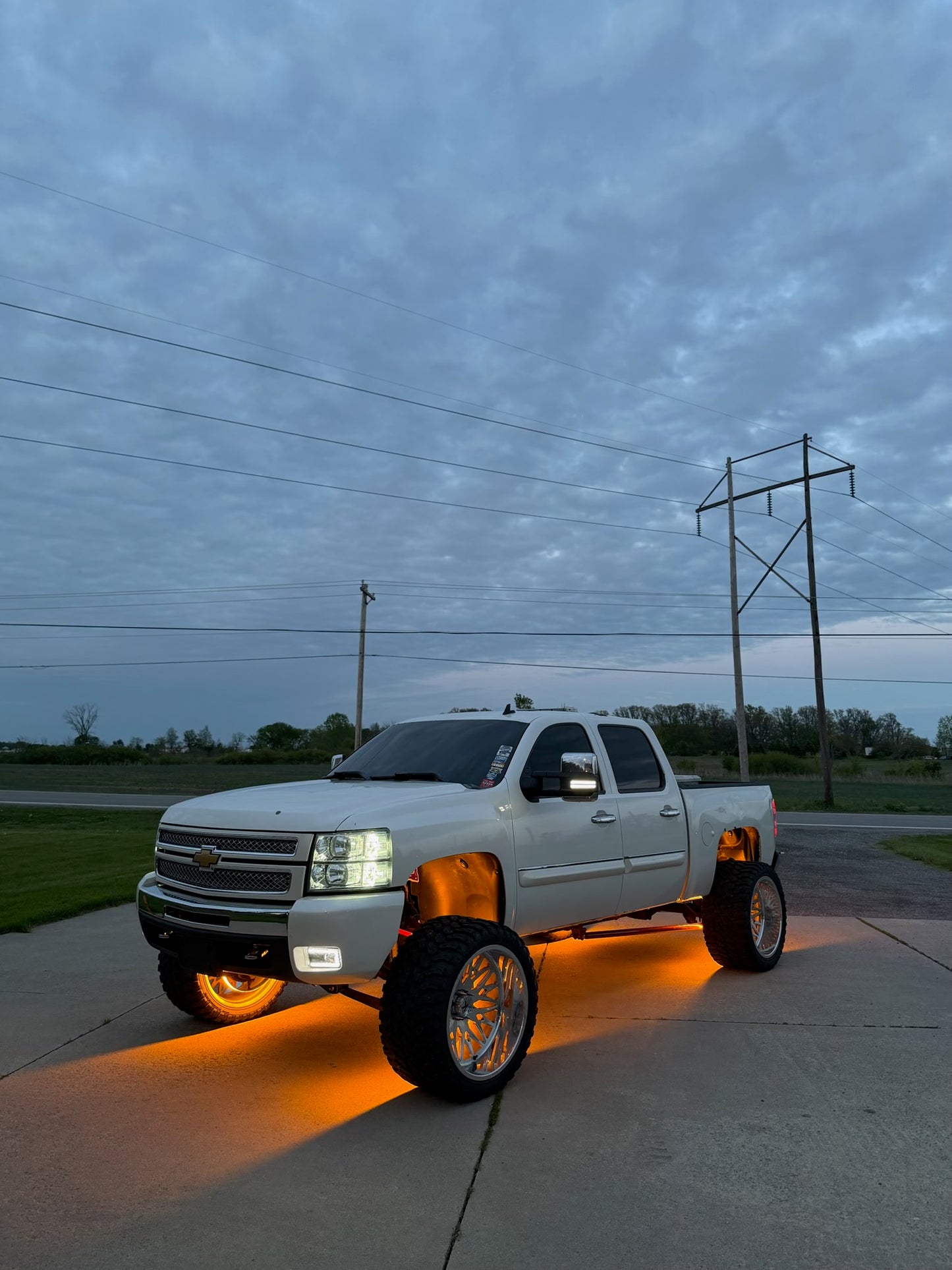 6 Row Sequential Switchback Strobe Wheel Lights