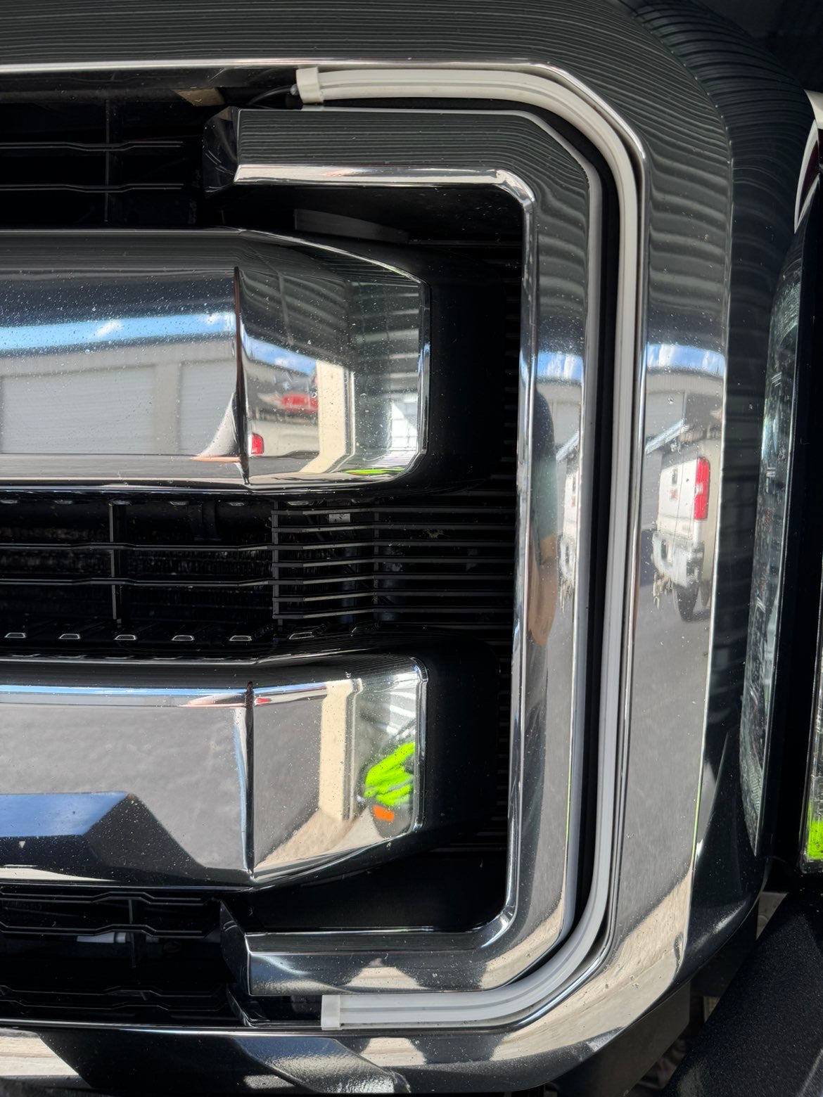 11-16 Super Duty C-Bar Grille Lights