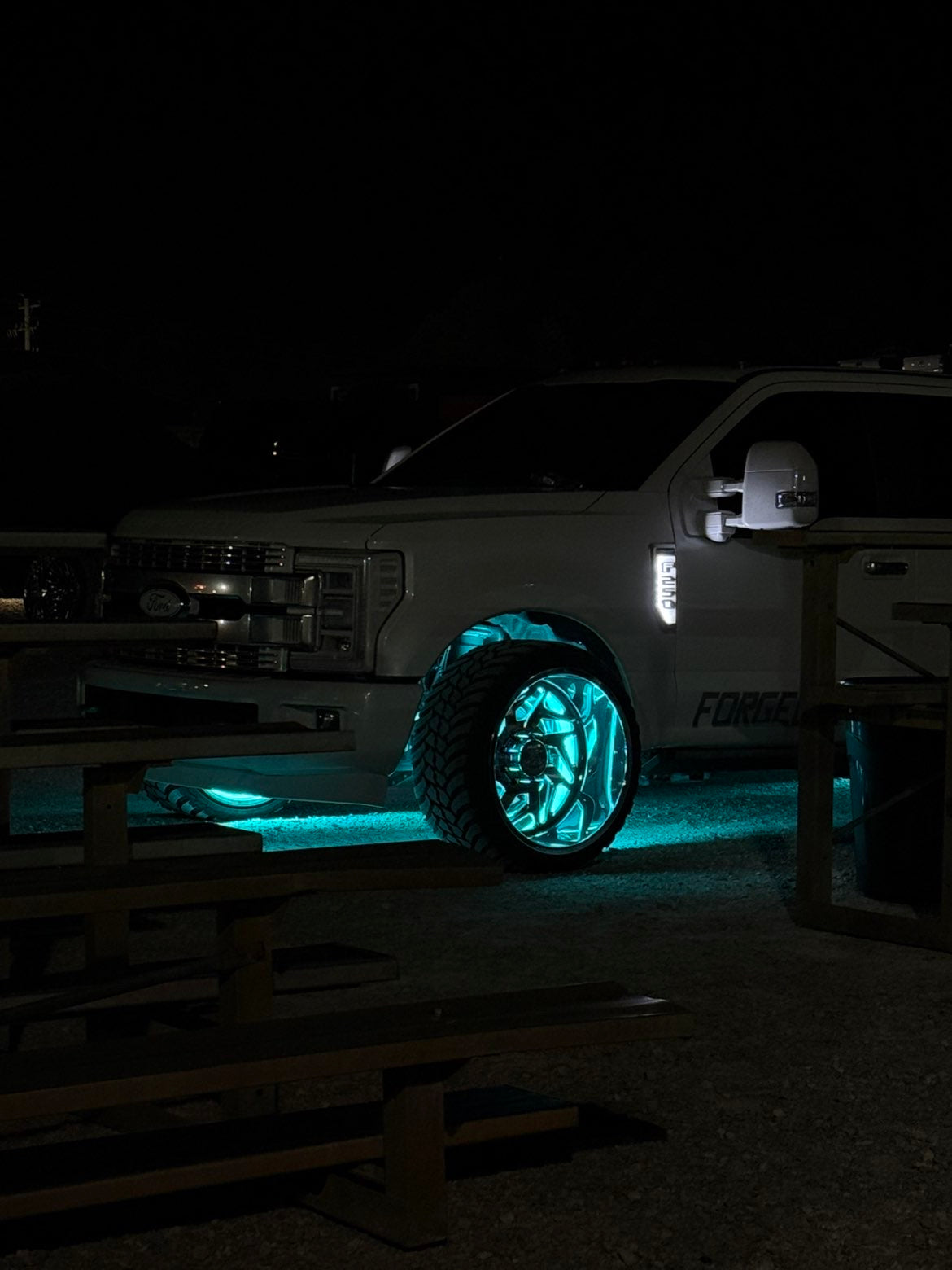 Quad / 4 Row RGBW Wheel Lights